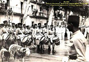 1327- Miliana - Visite  du Gouverneur de l'Algerie Abrial  - Sept.1940